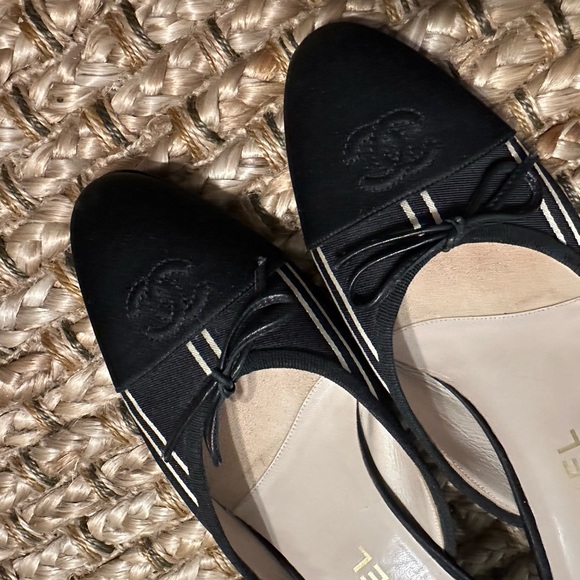 Chanel Kitten Heels - Picture 2 of 6